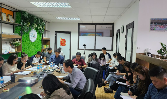 THIẾT KẾ CHIẾN LƯỢC CẠNH TRANH